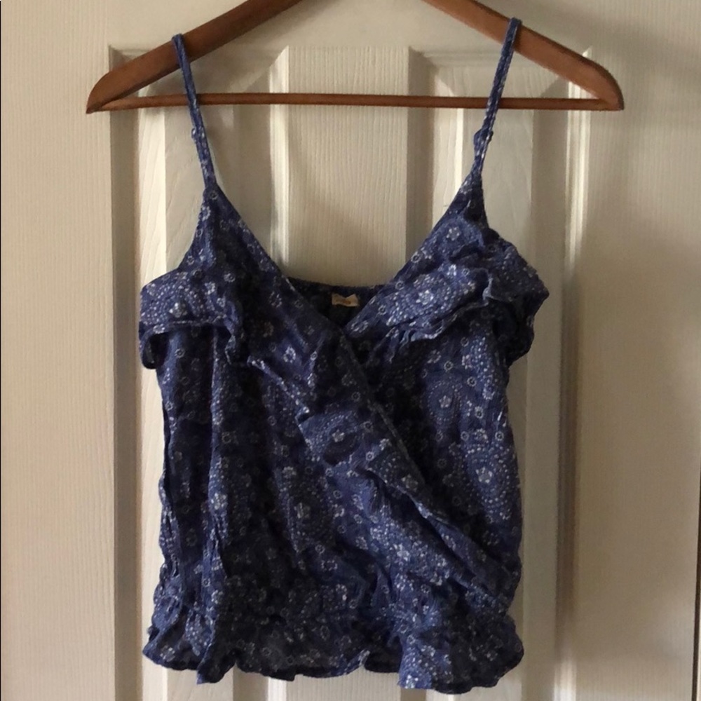 Hollister tank ruffle